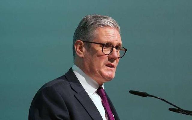 加拿大总理刚到北京，又有两国元首计划访华，特朗普突然喊话中国