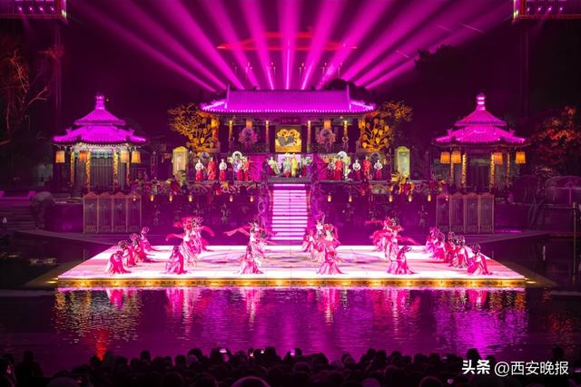 夜幕降临，西安变长安