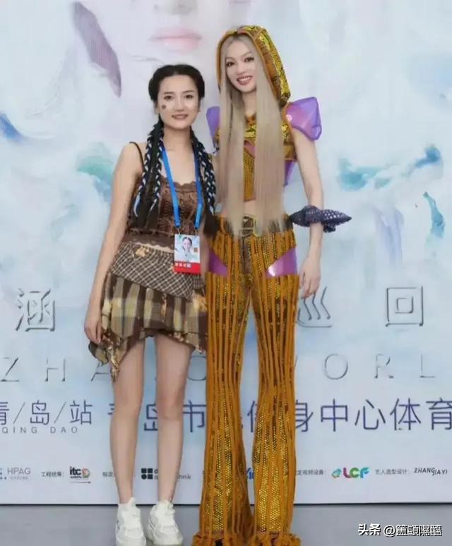 不合影不知道，一合影吓一跳！以为他们是小土豆，没想到是大高个