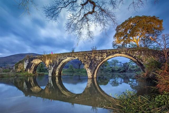 穿越百年！探访韶关5座小众古村，看围楼、石桥、古庙…美到忘记时间！