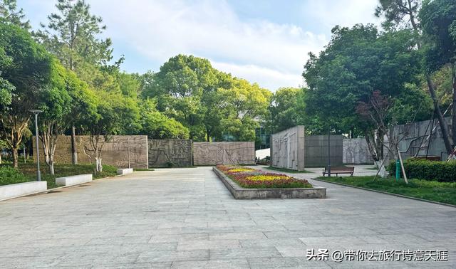 绍兴仓桥直街漫步，不要错过了邻近的城市广场