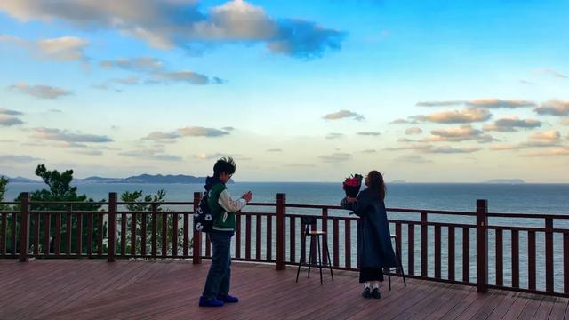 诸君,重阳来此登高赏景可好