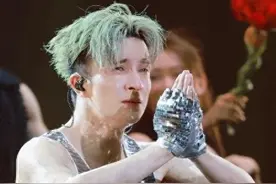 在薛之谦身上，我看到了善恶到头终有报！如今的爆红都是他应得的图片