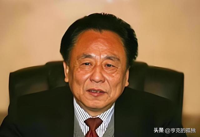 包养10位情妇，睡觉翻牌生下11个私生子，75岁还在拼命生娃！