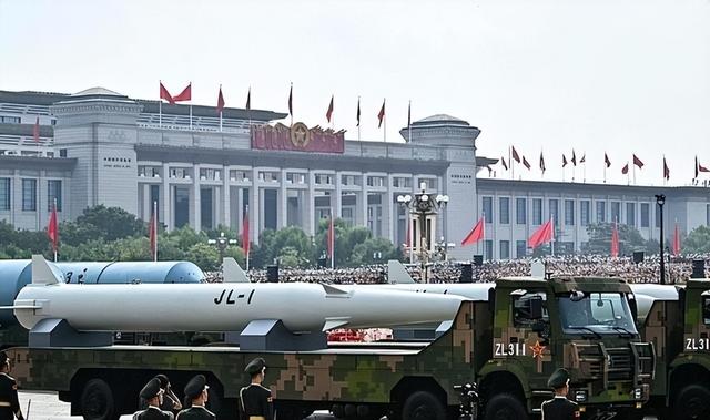 270架轰6全副武装，空射核弹就绪，美媒：中国已成超级核大国？