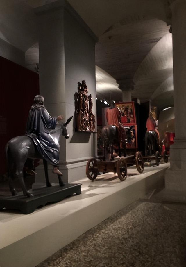 再访瑞士，世界丛林中目睹小国的生存之道