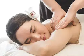 休息日的选择：足疗按摩店与豪华水疗会所的不同体验与启示图片
