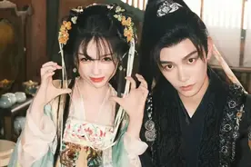 绿豆眼，尖嘴猴腮，长相磕碜却演“绝世美男”，到底谁给的自信图片