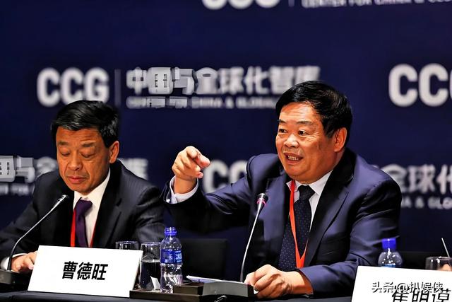 80岁"玻璃大王"隐退，曹德旺交棒第2天，留给儿子不只1700亿帝国