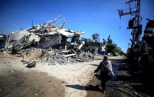 不忍了?以色列空袭致111名平民丧生,黎巴嫩总统下令:开战