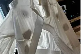 沙地上举办男女互斗的摔跤比赛，场面精彩刺激~（附20组搞笑动图图片