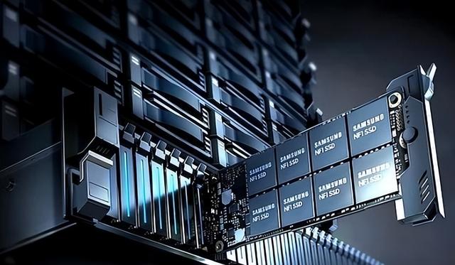 要3架747运的阿斯麦光刻机，中国要另辟蹊径，把光刻机“白菜化”