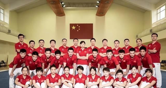 事实证明	，曾开除田亮、力保孙杨、培养全红婵的教练，眼光真毒辣