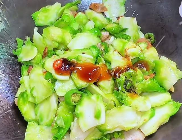 越吃眼睛越亮的菜，冬天使劲吃！一排毒、二明目、三助眠，别不懂