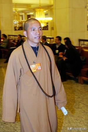 出事不到3天，少林寺新方丈官宣，照片履历曝光，比释永信更靠谱