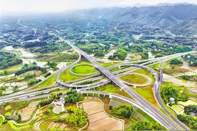 梁开高速公路重庆段建成通车 全线通车后梁平到四川开江只需40分钟图片
