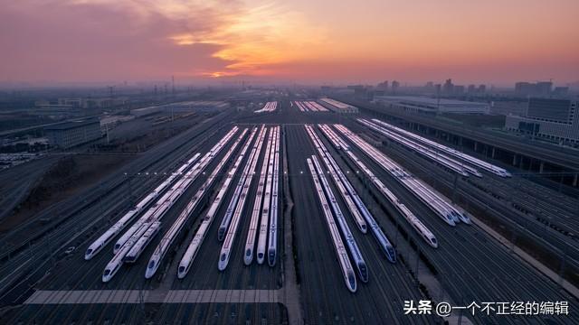 越南网民哀嚎：我们还在用米轨，中国高铁开进老挝