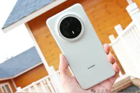 华为还是妥协了，Mate 70 Pro一跌再跌，麒麟9020+512GB+100W+3D解锁图片