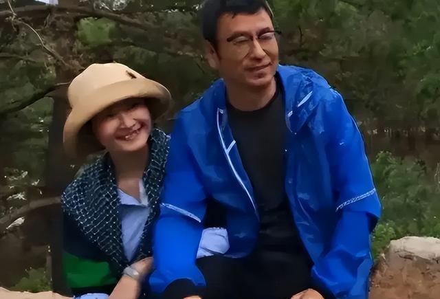 张水华也没想到，离春节不到一个月，白岩松竟因一个举动口碑暴增