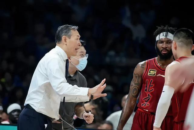 北京首钢105：86大胜天津，三大国手观战，赛后收到3大利好消息！