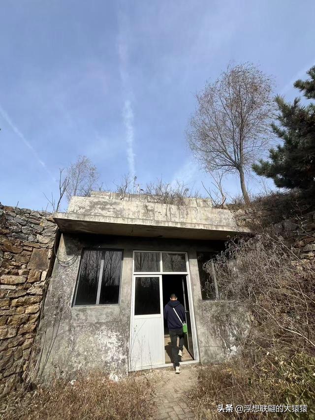 莱芜苗山镇铜山村里的汉代铜矿洞