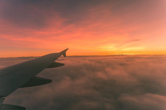 我同居过八位女性，发现女性38岁后找伴侣，主要有三个动因！