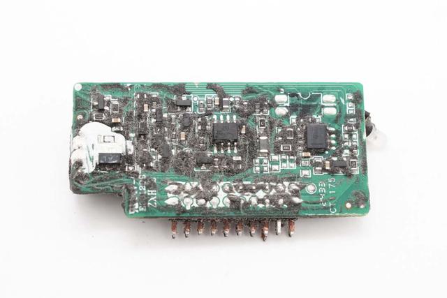 非大型切割机搞不定这大块头！九号1080W ebike新国标充电器拆解