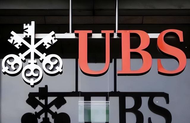 历史竟开了个玩笑：先倒下的不是乌克兰，而是百年中立的瑞士？