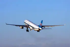 约吗？出疆机票百余元 来一场说走就走的旅行吧图片