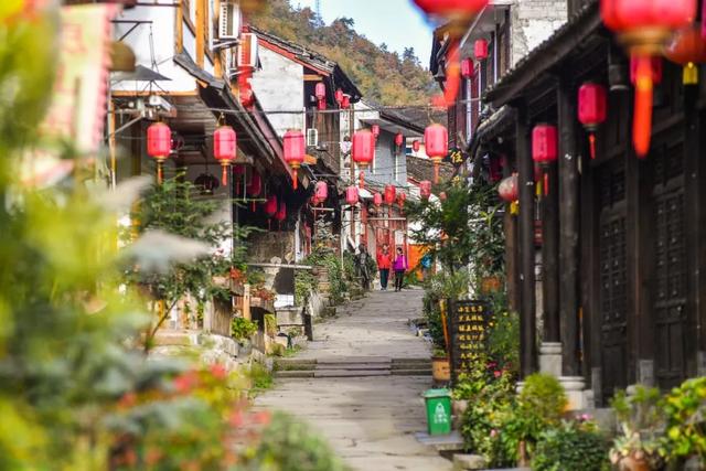 住下来，才懂秦岭的秋：留坝小城5日慢行指南