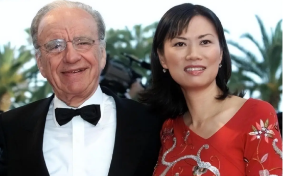 睡完首富睡总统！从厂妹到顶级名媛，靠男人捞到268亿，她凭啥？