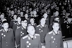 开国将帅这个词将成历史，曾经的30万红军，如今也只剩下7人了图片