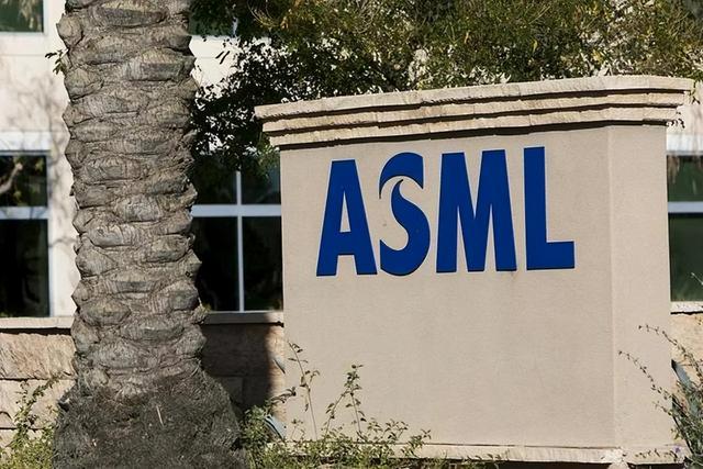 都反水了！ASML、荷兰光刻机供应商相继宣布，外媒：事情闹大了