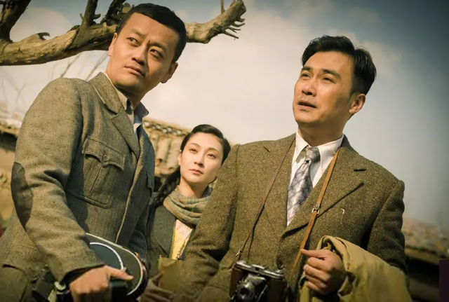 给过去10年最好的谍战剧排个名：《沉默的荣耀》第6，《风筝》第2