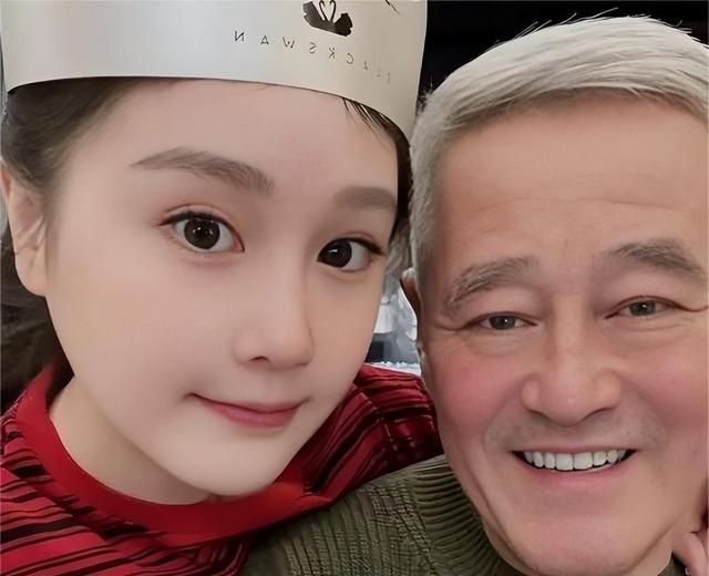 赵本山扛不住了！就算有再多豪宅豪车，也无法拯救自己的女儿​