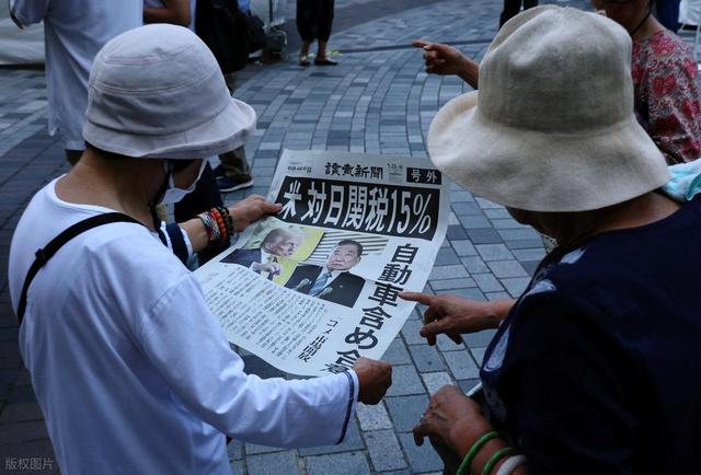 特朗普再度“屠宰”日本，收割得比较彻底，这一跪将难以站起