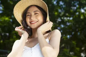 看到弟弟带回来的女朋友，我上去就是一耳光图片