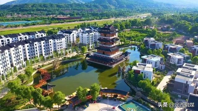 秋日临洮漫游记：20分钟邂逅公园的诗意