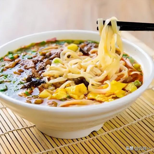 不是迷信！明日腊八节，建议大家：1不出	、2不泡、3要吃	，别大意