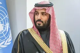 沙特王储：坐拥3000亿英镑，清洗王室囚禁生母，却对妻子一心一意图片