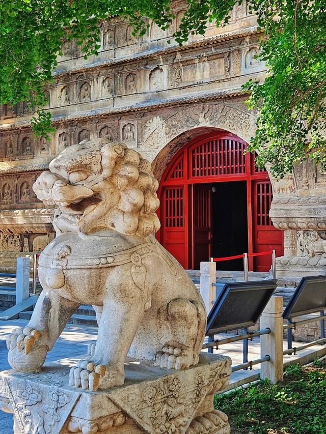 北京周末去哪里？在真觉寺，我踩进了 600 年的时间褶皱里！