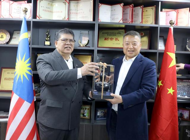 马来西亚国会下议院议长丹斯里佐哈里阿都西安商务文化交流行侧记