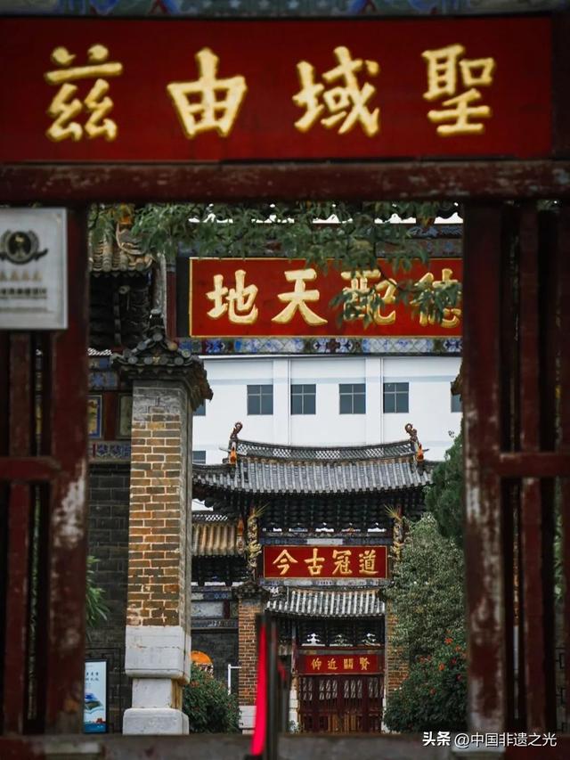 云南建水——千年临安古城 ：中国最后一座活着的古城！