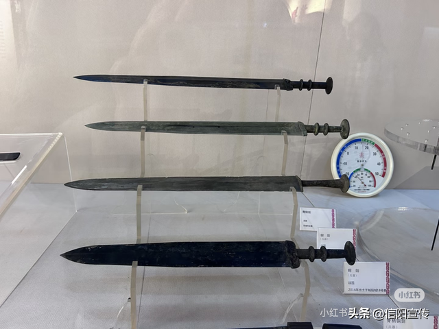 辞家千里，最念是信阳