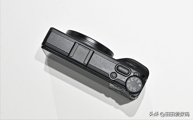 Ricoh GR IV 规格全公开，唯独一项规格「坚持躺平」？