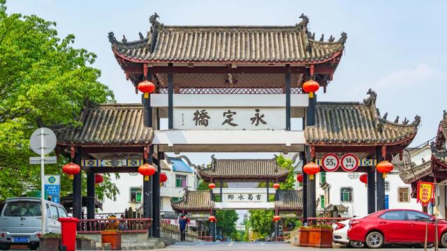 夏日漫游郫都古镇，感受最实在的岁月静好！