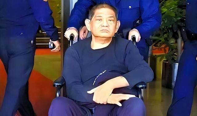 100多位情妇，包养费上亿元，9女同床却落得个凄凉下场、人财两空