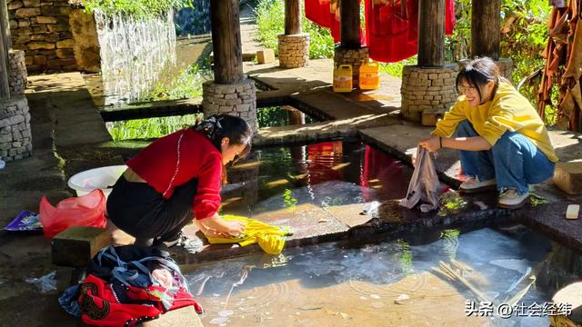 【每日一景】走进原始的司莫拉佤族山寨