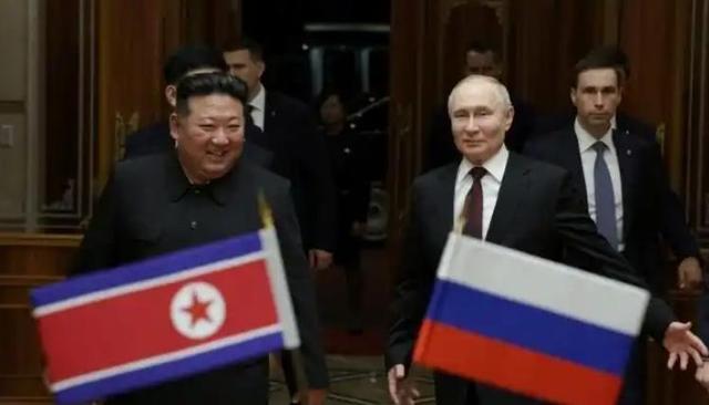 收到普京电文后，金正恩下铁令，导弹瞄准日本海，解放军强援已到