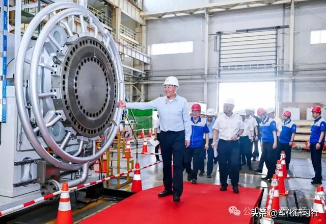 独山子国产45万吨/年聚丙烯混炼挤压造粒机顺利出厂